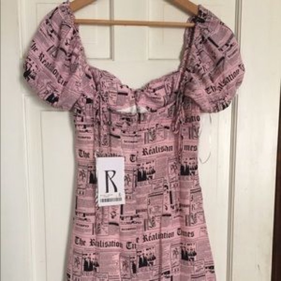 RÉALISATION - NWT VENUS DRESS- NEWSPAPER PRINT - Picture 2 of 5